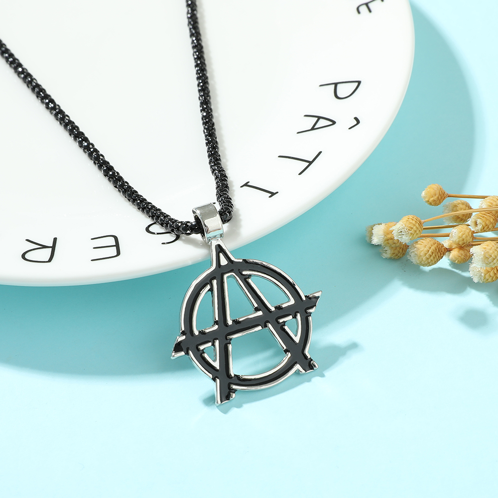 Films Avengers symbool letter  - Men Accessories Necklace recensie en prijs