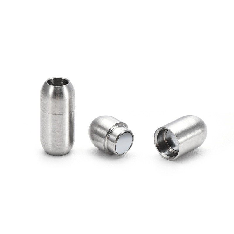 2 stuks roestvrijstalen magnet - Men Accessories Necklace recensie en prijs